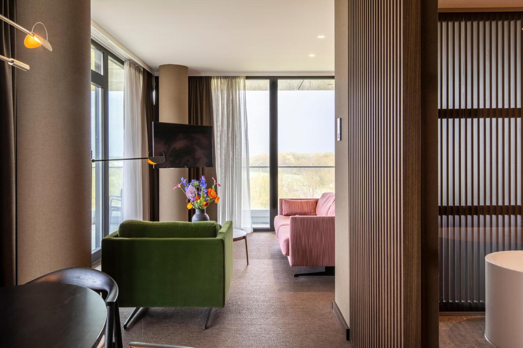 Van Der Valk Hotel Deventer Exterior photo